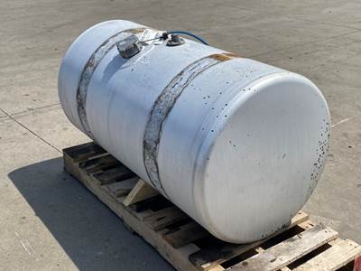 Used Freightliner Cascadia 125 LH Fuel Tank