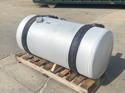 Used Freightliner Cascadia 125 RH Fuel Tank