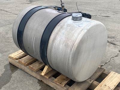 Used Freightliner Cascadia 126 LH Fuel Tank