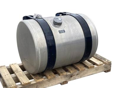 Used Freightliner Cascadia 126 RH Fuel Tank