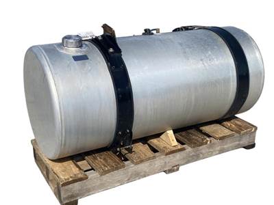Used Freightliner Cascadia 126 RH Fuel Tank