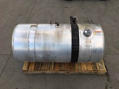 Used Freightliner Cascadia RH Fuel Tank