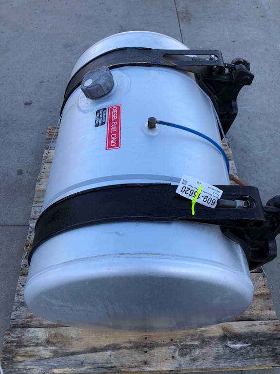 2015 Used Freightliner Cascadia RH Fuel Tank For Sale Dorr, MI