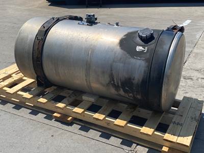 Used Freightliner Cascadia RH Fuel Tank