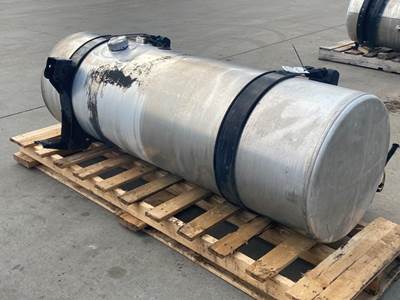 Used Freightliner CST 120 LH Fuel Tank