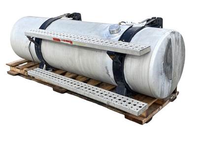 Used Freightliner CST 120 RH Fuel Tank