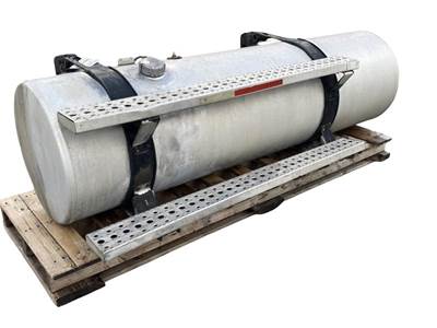 Used Freightliner CST 120 LH Fuel Tank