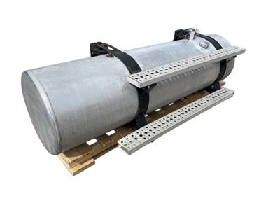 Used Freightliner Columbia RH Fuel Tank