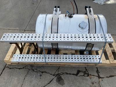 Used Freightliner 122SD LH Fuel Tank