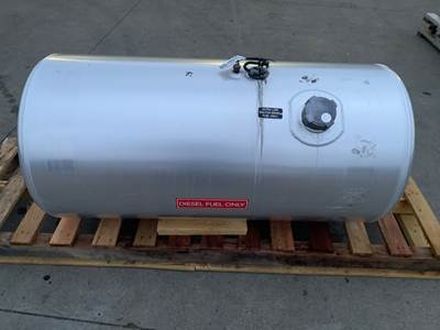 Used Freightliner Business Class M2 112 RH Fuel Tank