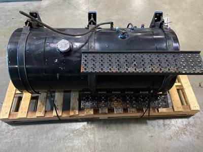 Used International 8600 RH Fuel Tank