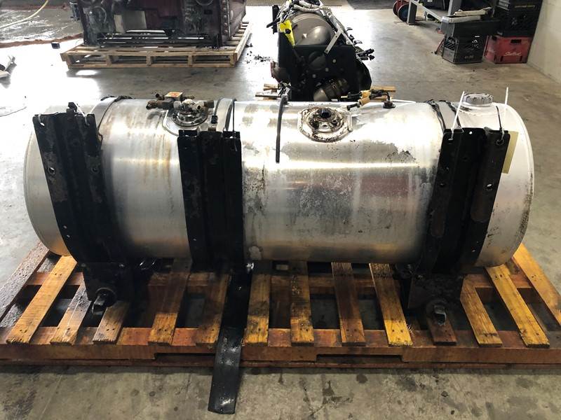 2015 Used Kenworth T660 RH Fuel Tank For Sale Dorr, MI K861005
