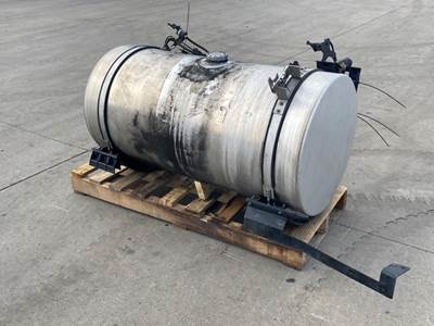Used Kenworth T680 RH Fuel Tank