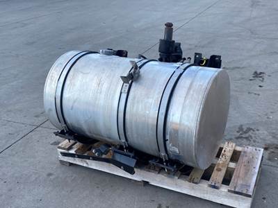 Used Kenworth T680 RH Fuel Tank