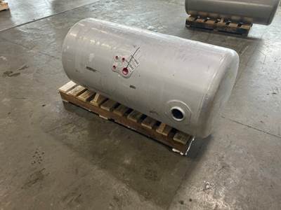 NTO Paccar Fuel Tank (Dented)