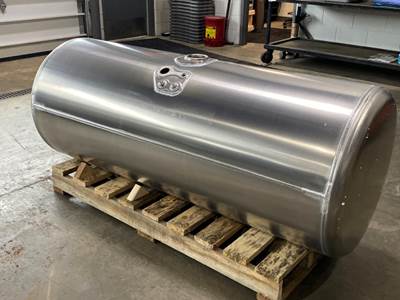 New Peterbilt Fuel Tank