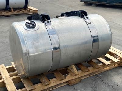 Used Peterbilt 567 RH Fuel Tank
