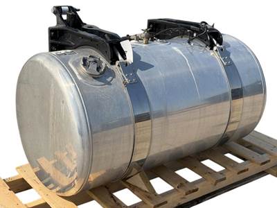 Used Peterbilt 579 RH Fuel Tank