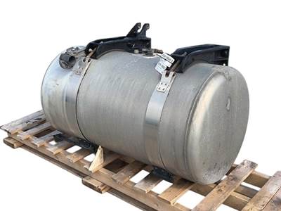 Used Peterbilt 579 RH Fuel Tank