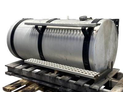 Used Volvo VNL Gen 2 RH Fuel Tank