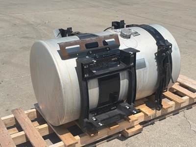 Used Volvo VNL Gen 2 RH Fuel Tank