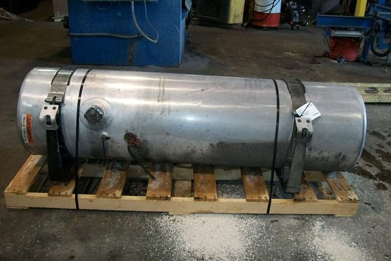 2000 Used Freightliner Classic LH Fuel Tank For Sale Wyoming, MI