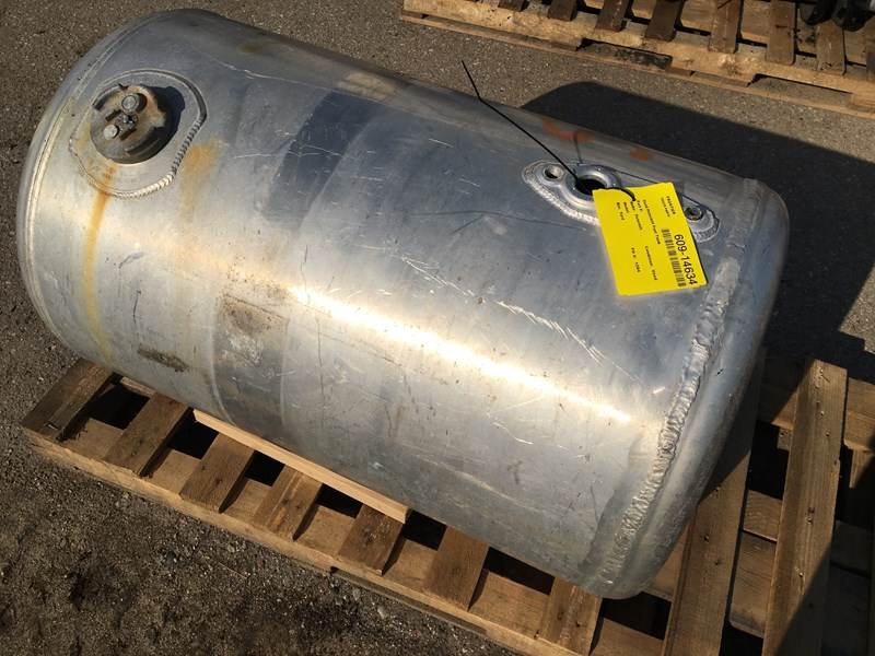 Used Peterbilt Fuel Tank For Sale Dorr, MI 60914634