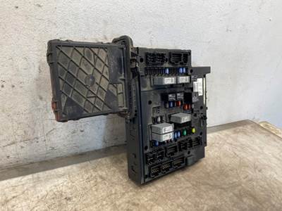 Used Freightliner Cascadia 113 Fuse Panel