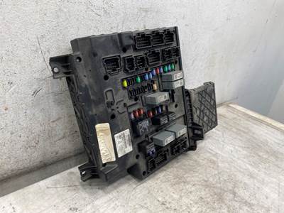 Used Freightliner Cascadia 125 Fuse Panel