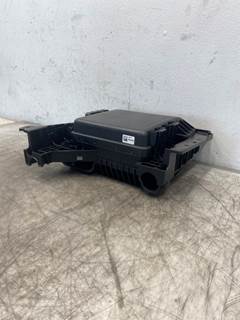 Used Freightliner Cascadia 126 Fuse Panel