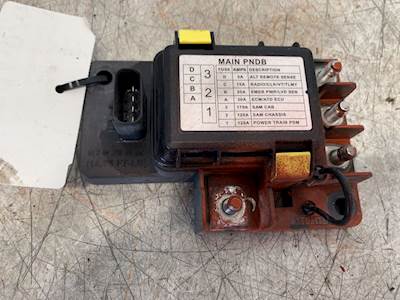 Used Freightliner Cascadia Fuse Panel
