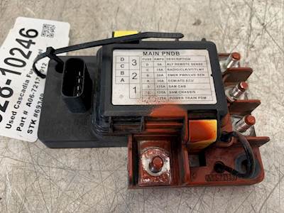 Used Freightliner Cascadia Fuse Panel