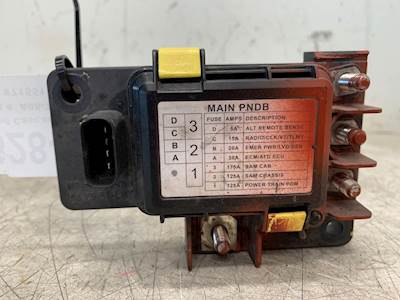 Used Freightliner Cascadia Fuse Panel
