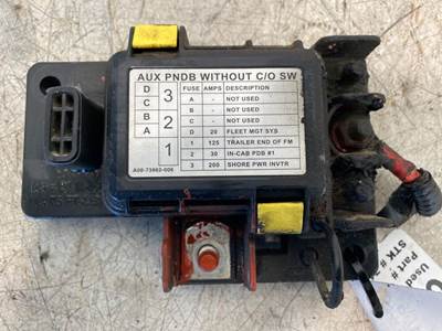 Used Freightliner Cascadia Fuse Panel