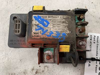 Used Freightliner Cascadia Fuse Panel