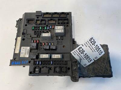 Used Freightliner Cascadia Fuse Panel