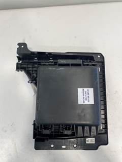 Used Freightliner Cascadia Fuse Panel