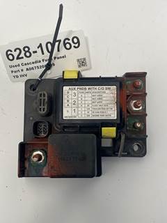 Used Freightliner Cascadia Fuse Panel