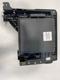 Used Freightliner Cascadia Fuse Panel