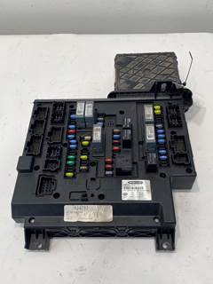 Used Freightliner Cascadia Fuse Panel