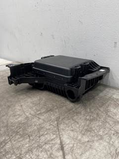 Used Freightliner Cascadia Fuse Panel