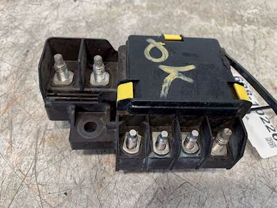 Used International LT Fuse Panel