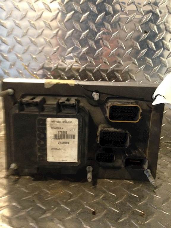 Used Peterbilt 579 Fuse Panel For Sale Dorr, MI 62810064