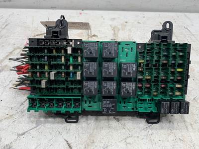 Used Volvo VNL Gen 2 Fuse Panel