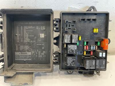 Used Volvo VNL Gen 2 Fuse Panel