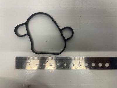 New Detroit Diesel DD15 Oil Cooler Seal