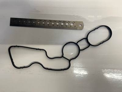 New Detroit Diesel DD15 Oil Cooler Housing Seal