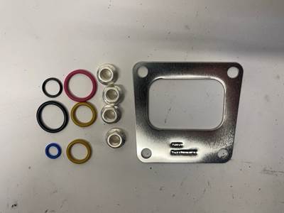 New Aftermarket International DT466E Turbo Mount Kit
