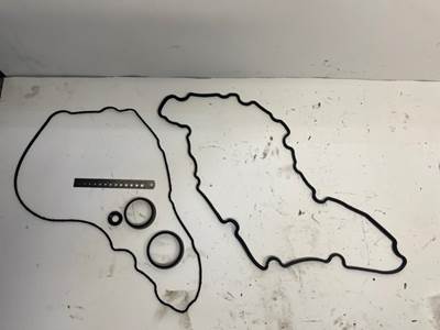 New International Maxxforce 7 Valve Cover And Riser Gasket Kit Left Side