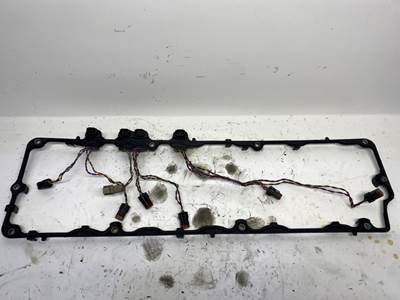 Used International Maxxforce DT Valve Cover Gasket (Intergraded Harness)